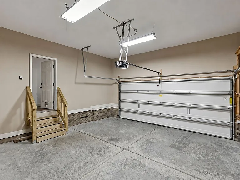 80 Valor Cir — Photo 38