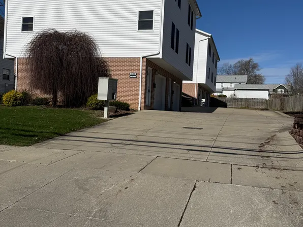 2400 3rd St APT A, Cuyahoga Falls, OH 44221