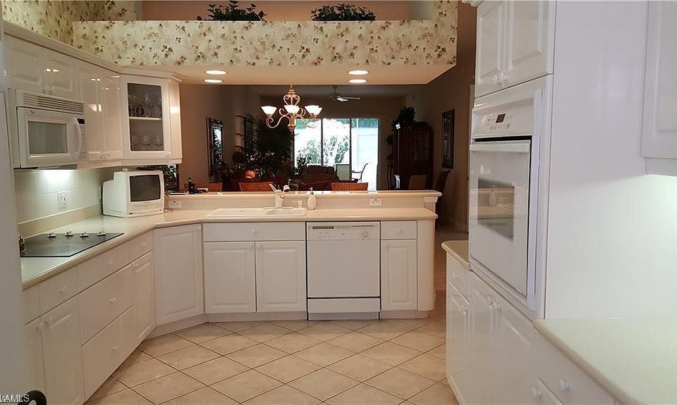 1st image of 2335 Hidden Lake Dr #9