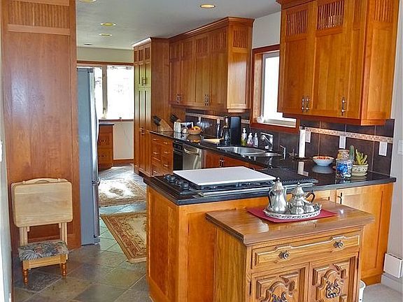 Gourmet Kitchen