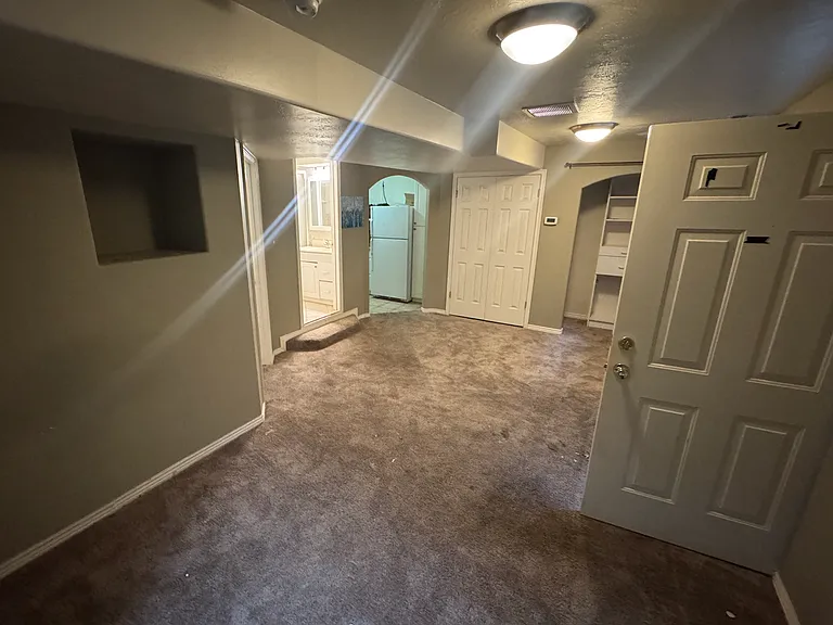 731 E Shiloh Way — Photo 7