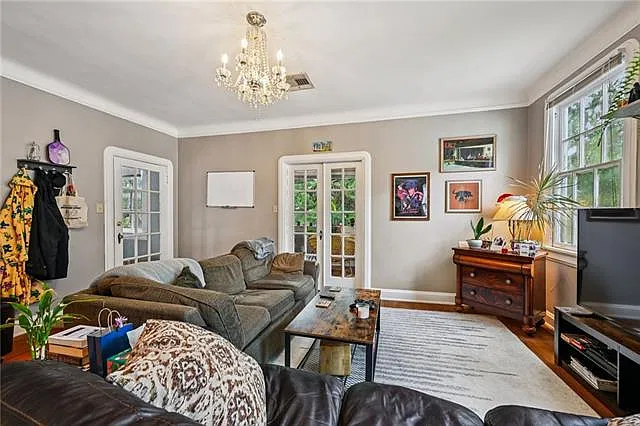 2 bed, 1.0 bath, 1475 sqft, $1,700 — Photo 3