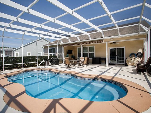 3rd image of 316 Lockmoore Loop