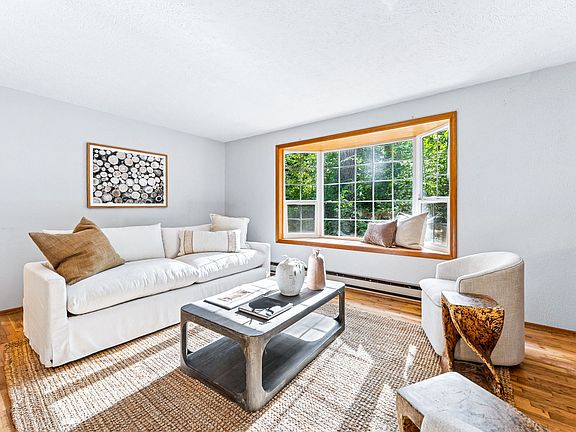 4th image of 5819 17th Ln NE