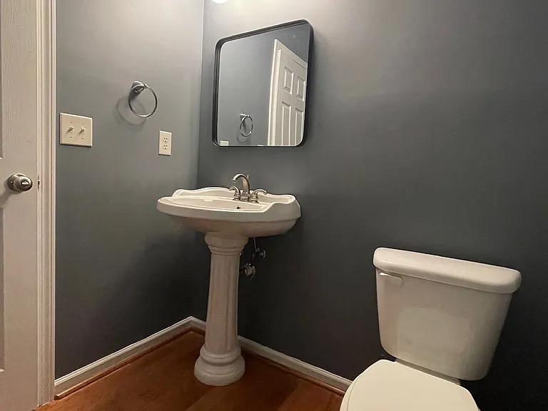 126 Lincoln St — Photo 26