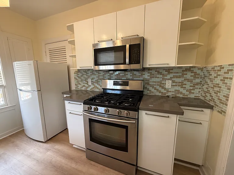 6711 Broadway St #6711 — Photo 13
