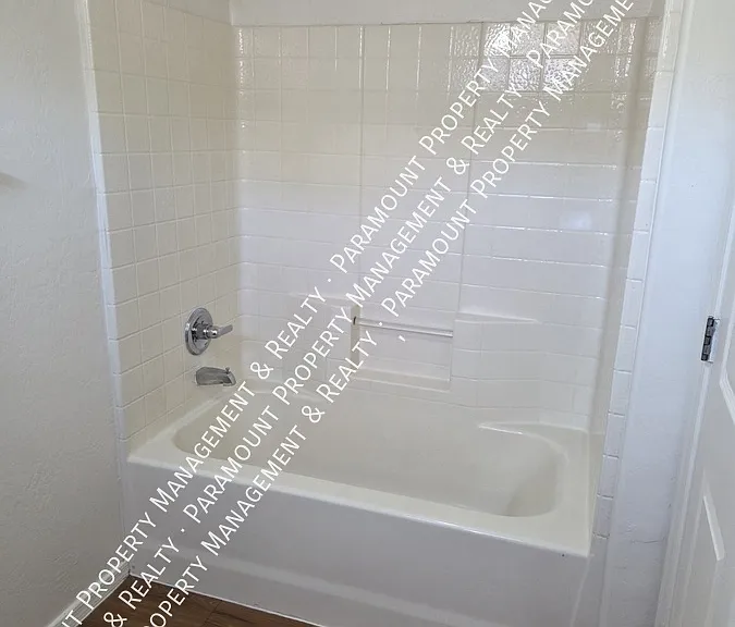 7136 N 27th Ave #101 — Photo 16