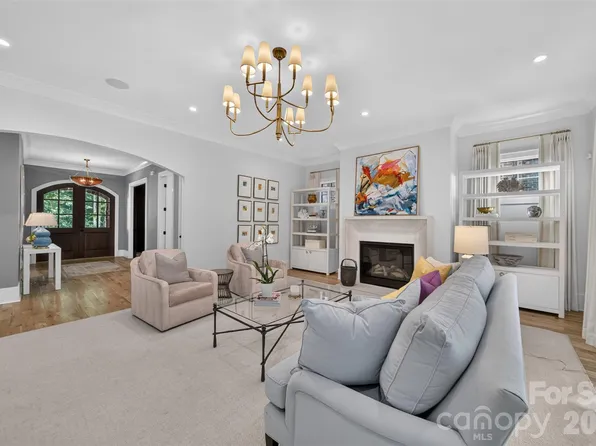 6006 Old Providence Ln, Charlotte, NC 28226