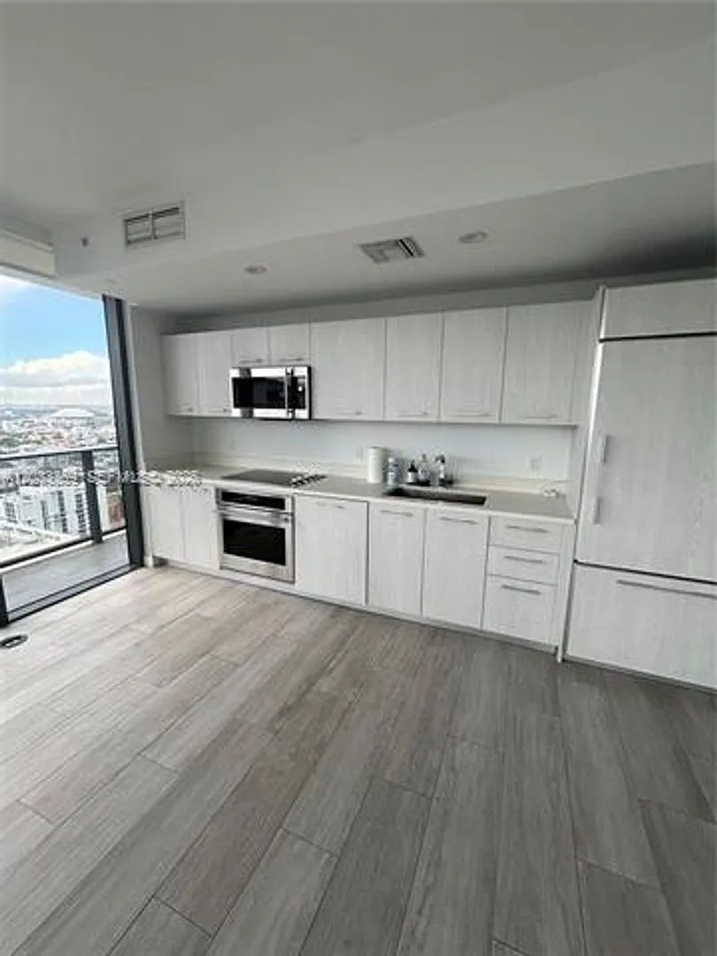 55 SW 9th St cu-3506, Miami, FL 33130 — Photo 1