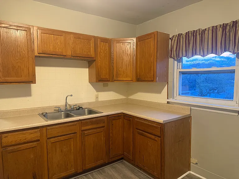 822 Oak St #1 — Photo 6