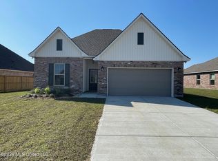 14 Eliza Ln, Long Beach, MS 39560
