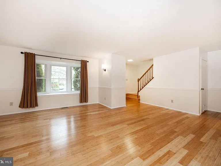270 Grimley Rd — Photo 13