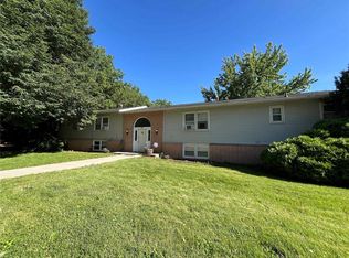 50 W Broadway St APT 1, Central City, IA 52214