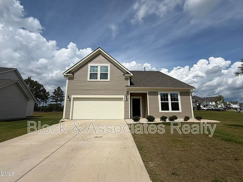 468 Winding Creek Dr