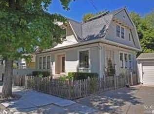 209 7th St, Petaluma, CA 94952