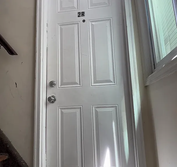 549 Summer St — Photo 3