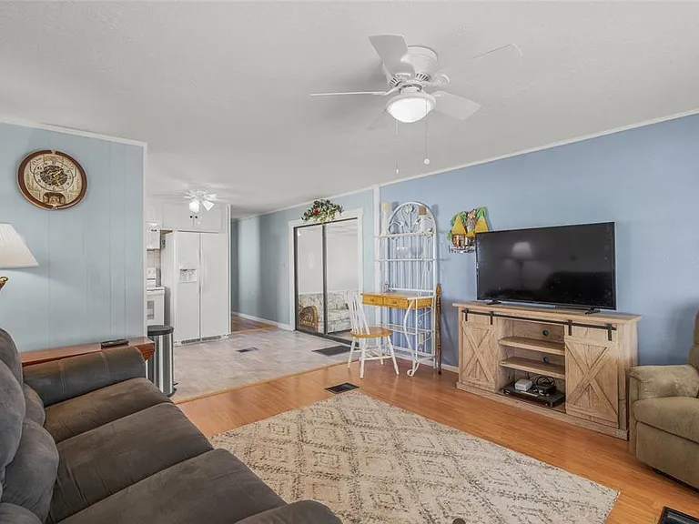 303 Marlette Dr — Photo 13