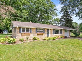 1730 Blackberry Rd, Aurora, IL 60506