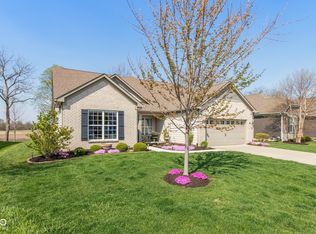 4220 Backstretch Ln, Bargersville, IN