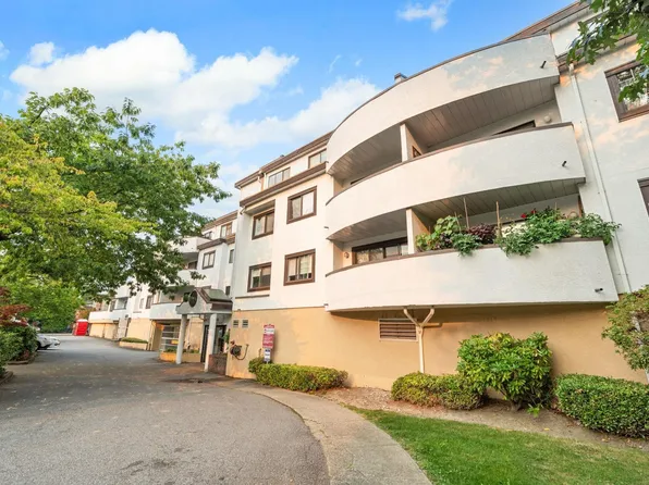 7480 Saint Albans Rd #335, Richmond, BC V6Y 2K6