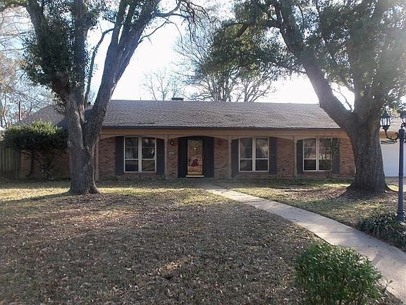 3rd image of 404 Crystal St