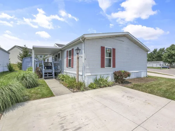 9 Oak Glen Dr, Delaware, OH 43015