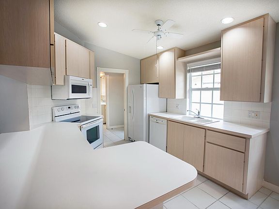 2nd image of 7759 SE Spicewood Circle