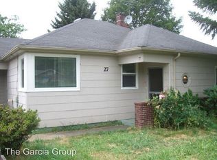 27 SE 94th Ave, Portland, OR 97216