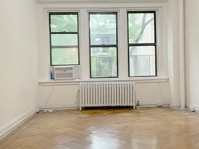 42 W 72nd St #11-C — Photo 3