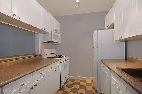 Rented by Corcoran | media 3