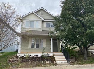 1005 NE Clear Creek Rd, Grain Valley, MO 64029