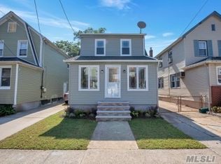 126 Pilgrim Pl, Valley Stream, NY 11580