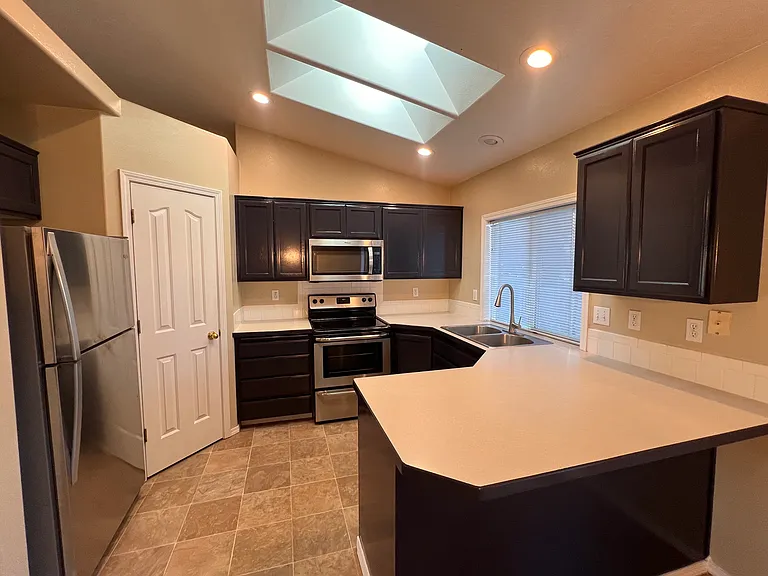 14401 W Roaring Creek St — Photo 5
