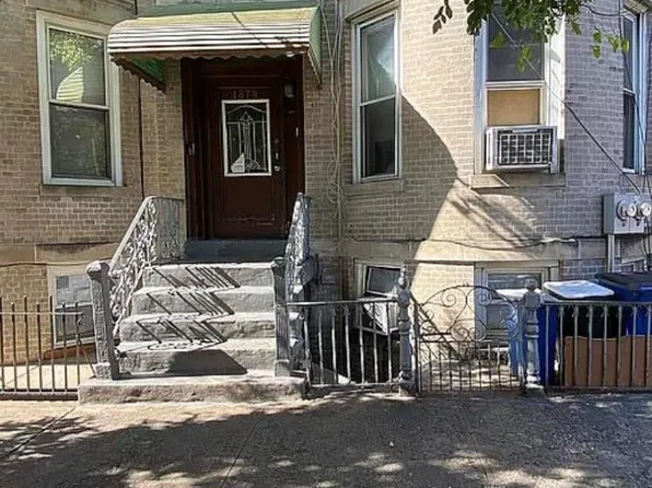 18-79 Gates Avenue, Ridgewood, NY 11385