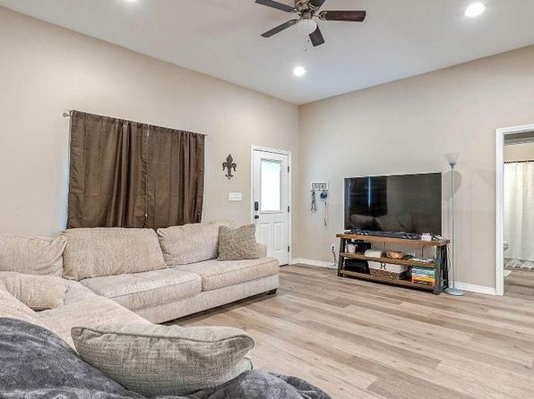 104 Trailwood Cir