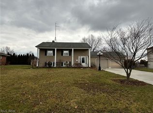 4484 Woodridge Dr, Youngstown, OH