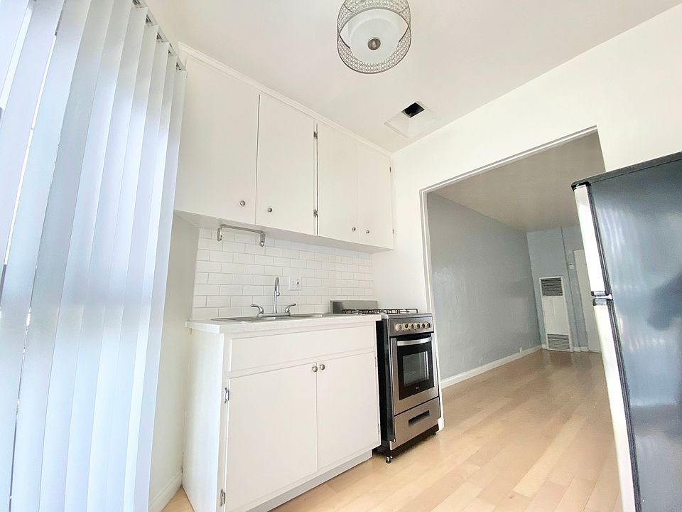 1st image of 487 S Roxbury Dr #473