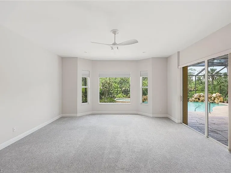 25820 Creekbend Dr — Photo 14