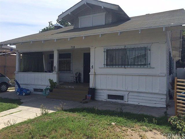 1st image of 728 W 47th St