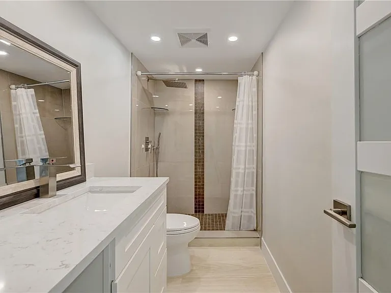 3205 Portofino Point #C2 — Photo 28