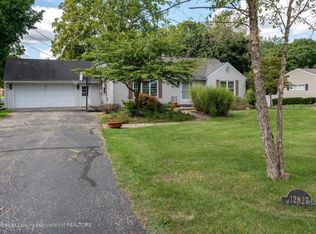 12827 W Melody Rd, Grand Ledge, MI 48837