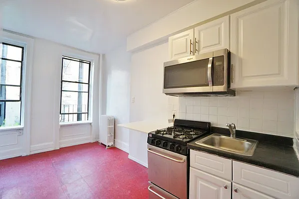 Rented by Best Apartments North Inc | media 18