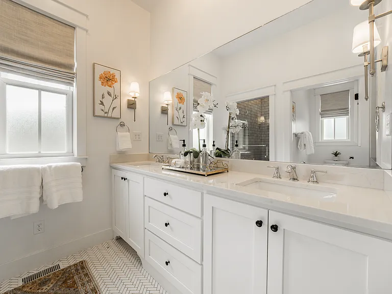 328 N Cross Ave — Photo 29