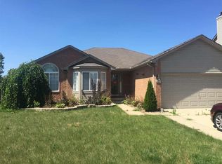 52849 Turnberry Dr, Chesterfield, MI 48051