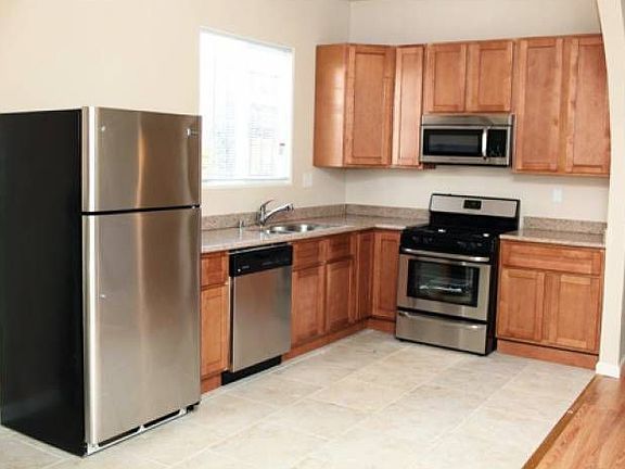 Lovely, Open Kitchen