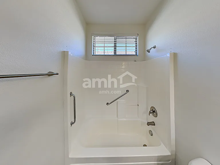 3413 E Flower St — Photo 17