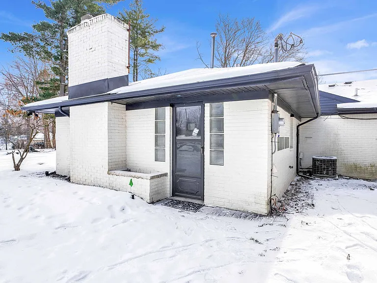 6060 Franklin Rd — Photo 25