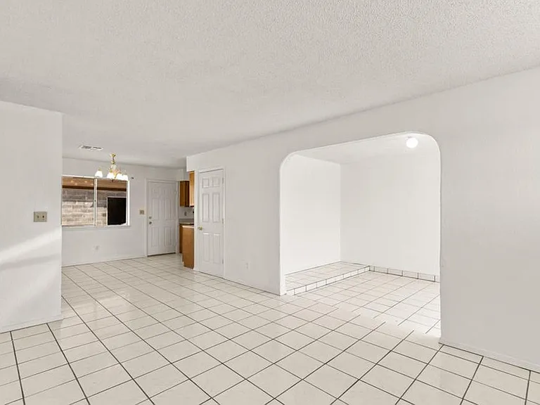 11701 Henry Phipps Dr — Photo 5