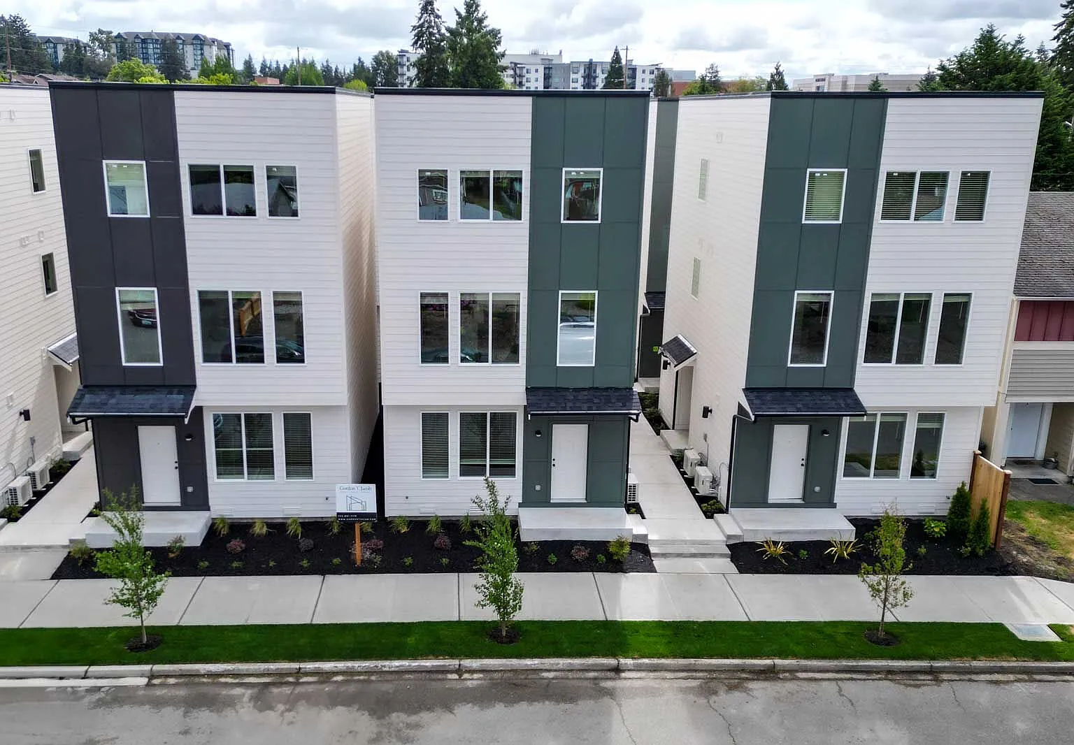 4315 S Alder — Photo 3