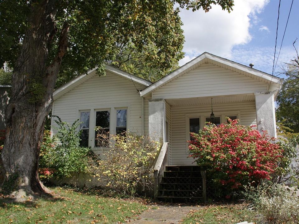 1st image of 9 White Ave